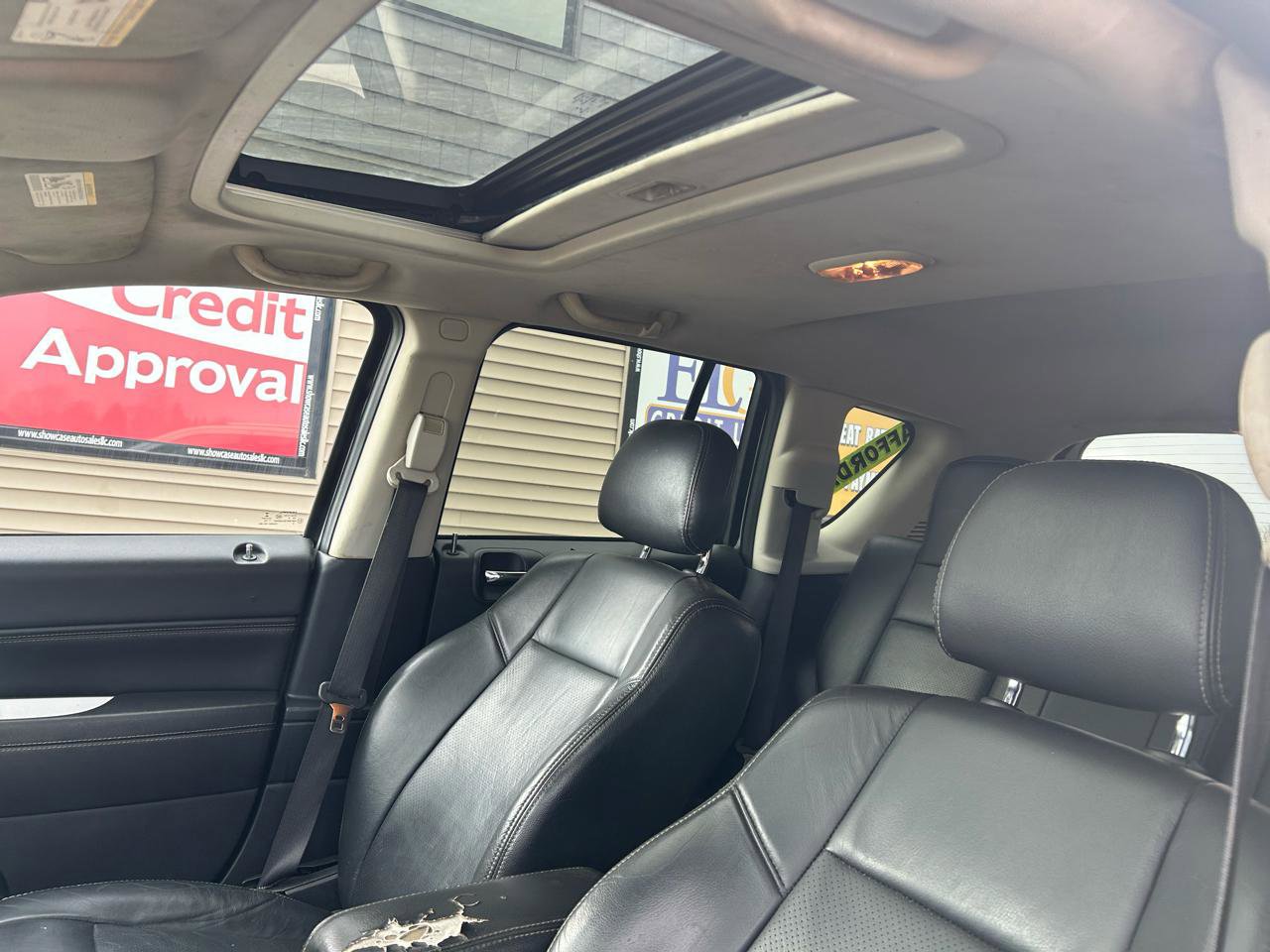 Used 2017 Jeep Compass High Altitude FWD image 18