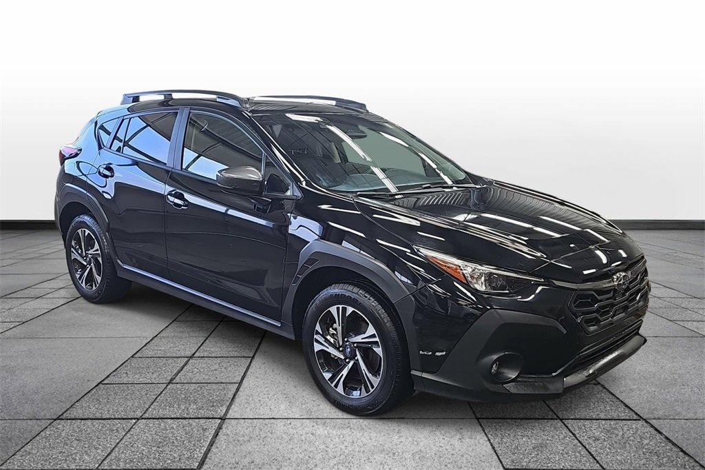 Used 2024 Subaru Crosstrek 2.0i Premium image 3