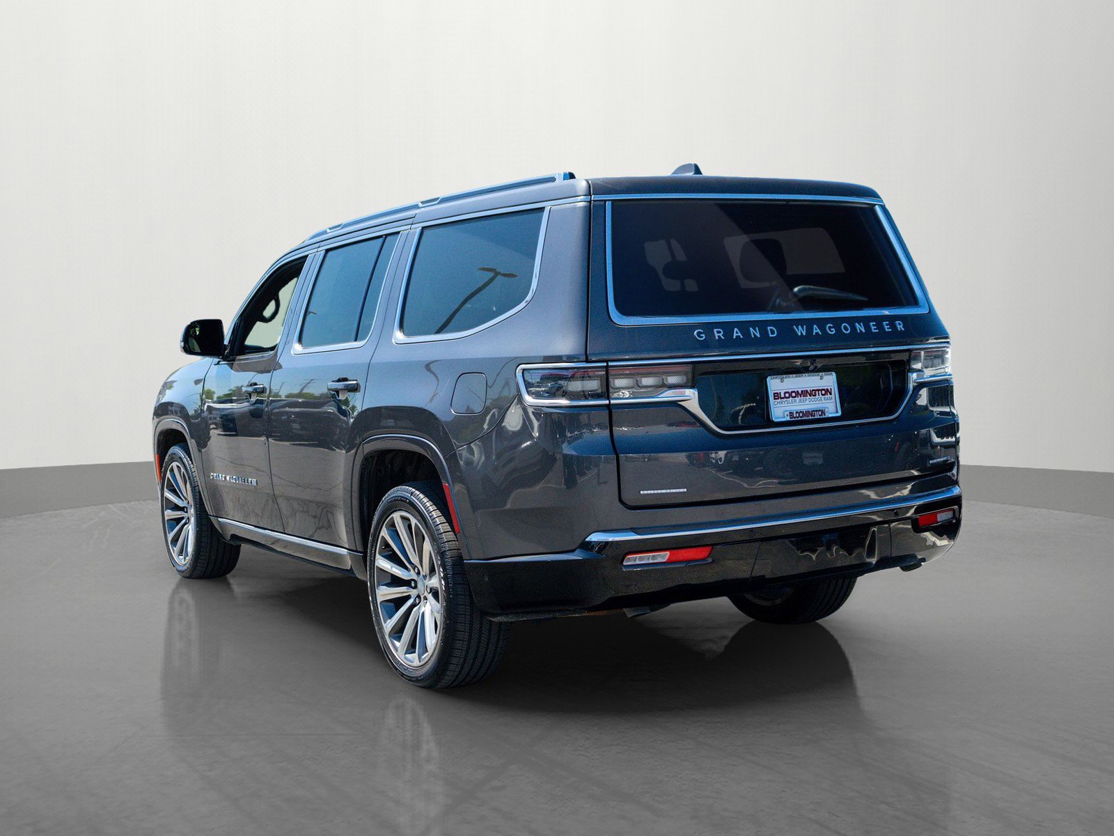 Used 2022 Jeep Grand Wagoneer Series II w/ Convenience Group III AWD/4WD image 5