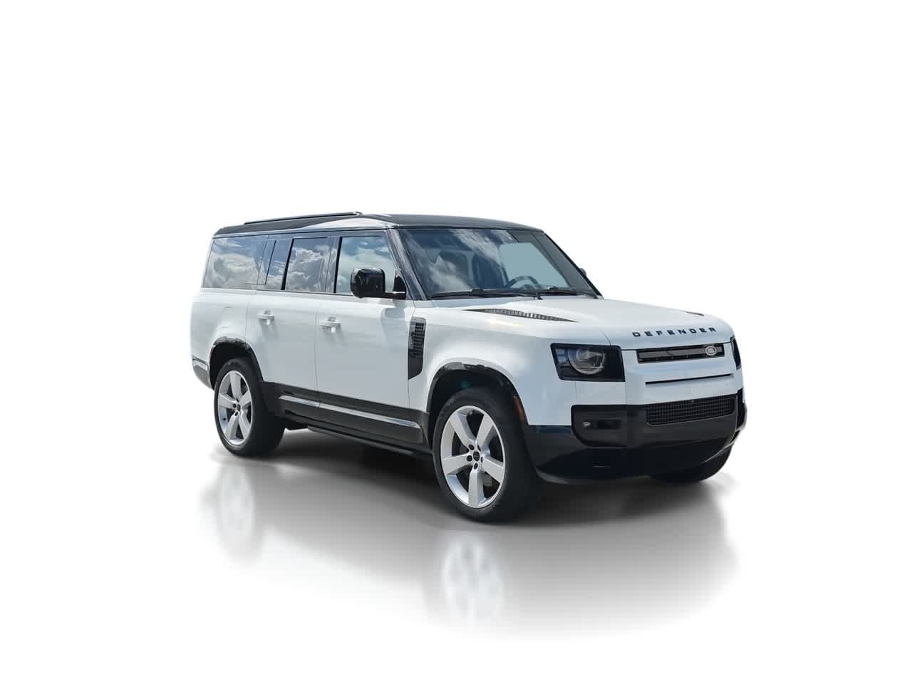Used 2026 Land Rover Defender 130 X-Dynamic SE AWD/4WD image 2