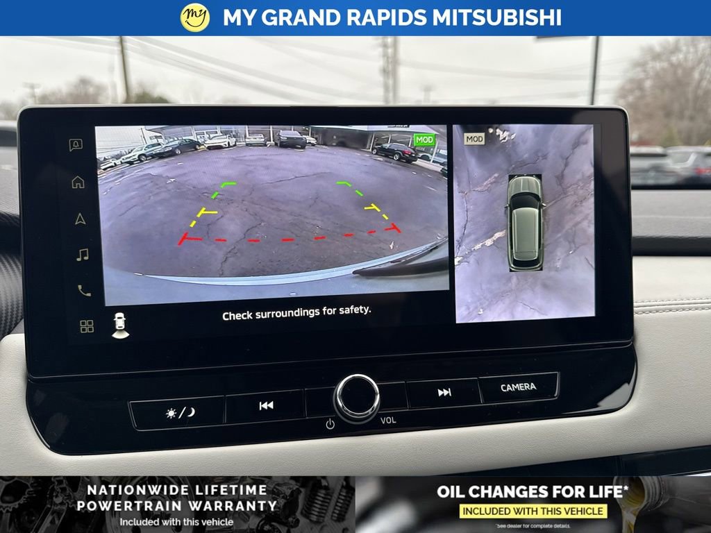 New 2026 Mitsubishi Outlander SE image 19