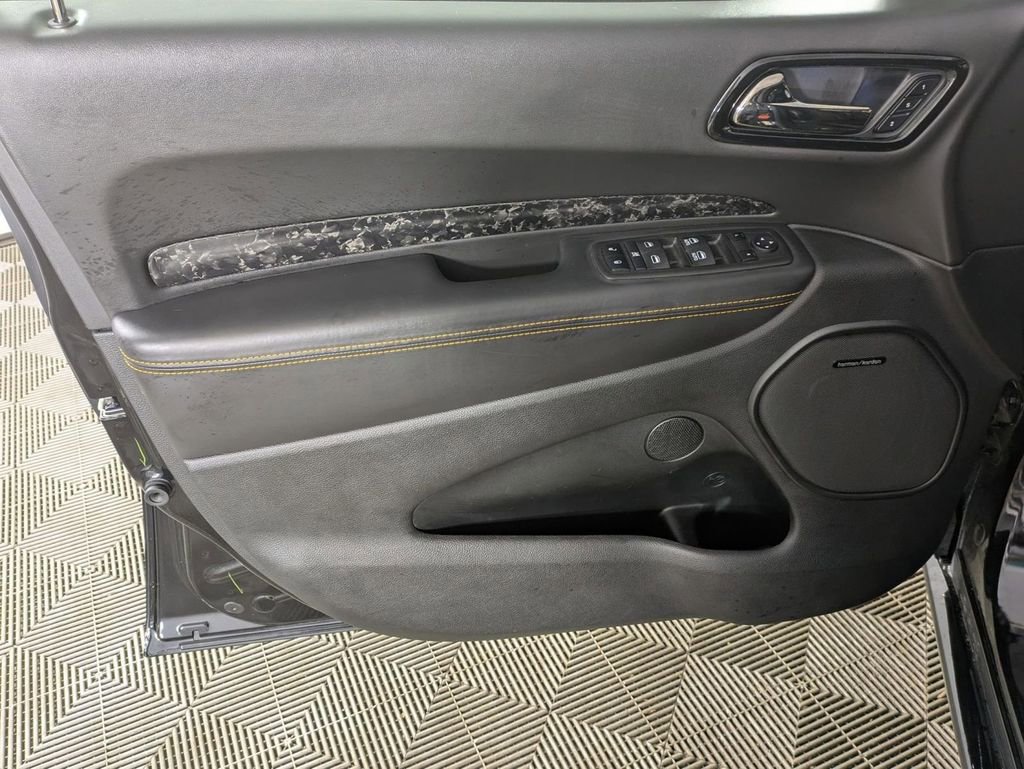 Certified 2023 Dodge Durango R/T w/ Hemi Orange Plus Package image 15