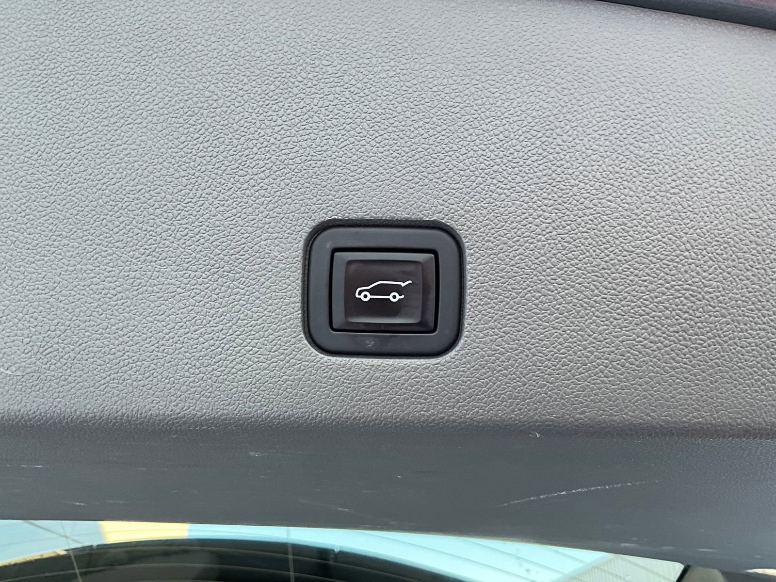 Certified 2021 Cadillac XT6 Premium Luxury image 30