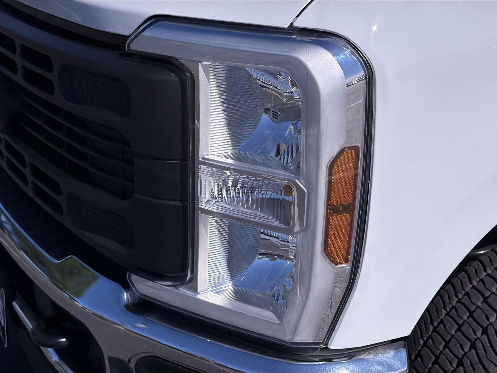New 2027 Ford F350 XL w/ 360-Degree Camera Package AWD/4WD image 13