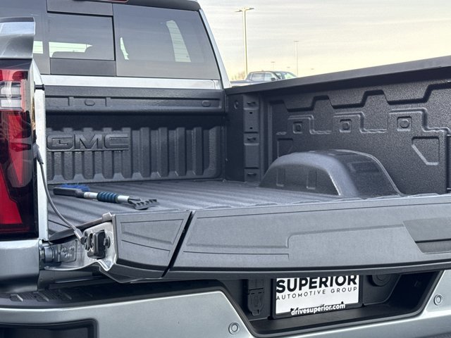 New 2026 GMC Sierra 2500 Denali w/ Denali Reserve Package AWD/4WD image 9