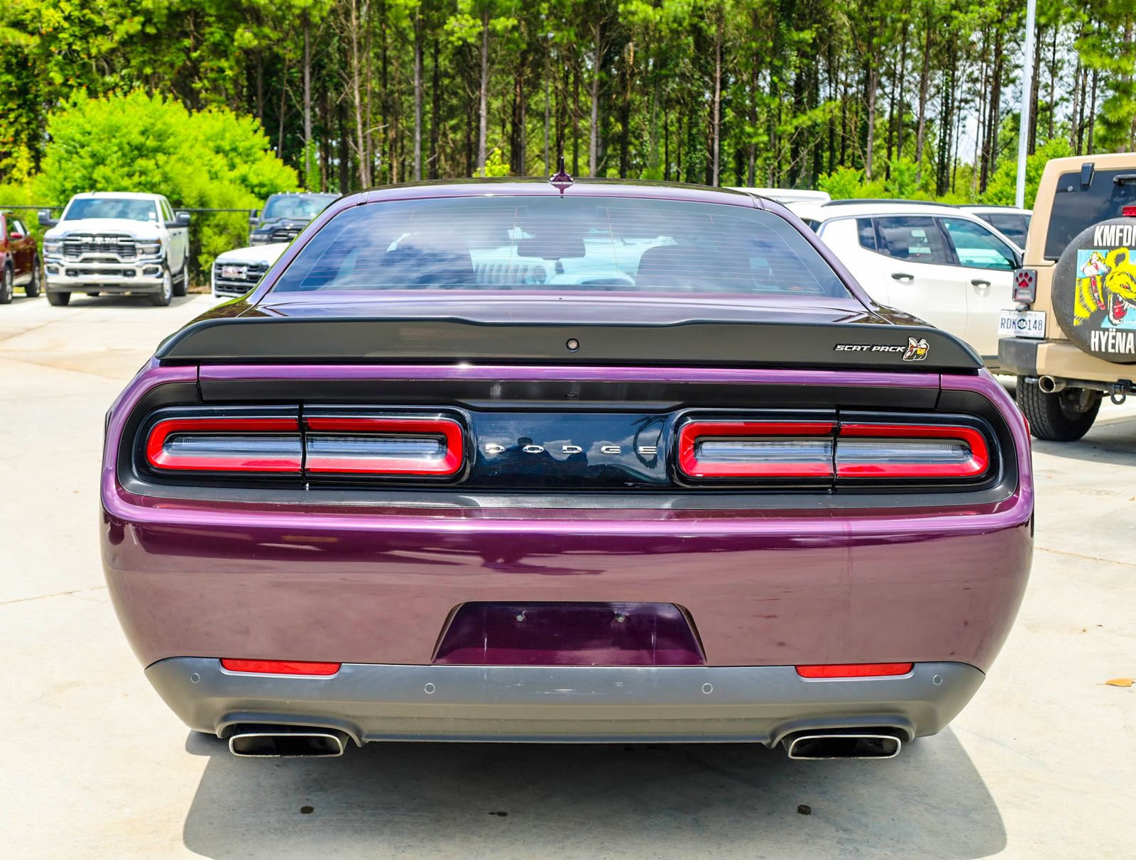 Used 2022 Dodge Challenger R/T Scat Pack RWD image 4