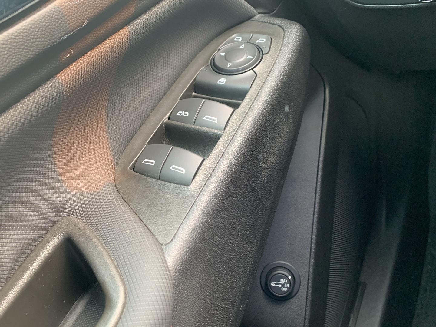 Certified 2023 Chevrolet Equinox RS AWD/4WD image 12