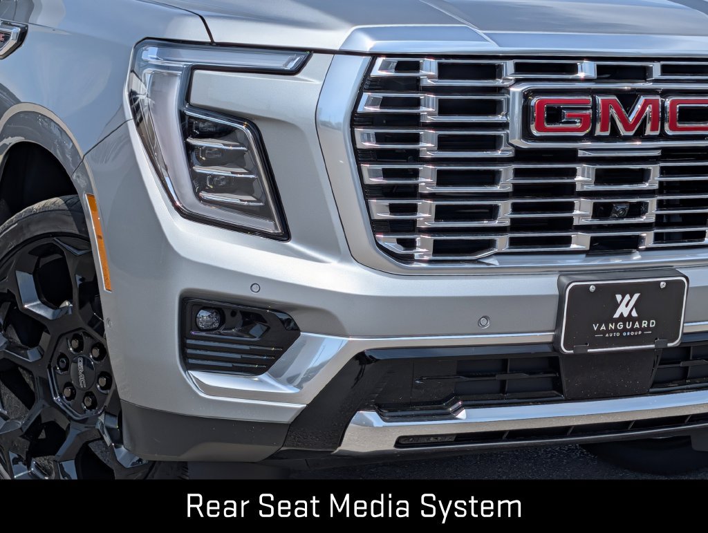 New 2026 GMC Yukon Denali w/ Denali Reserve Package AWD/4WD image 8