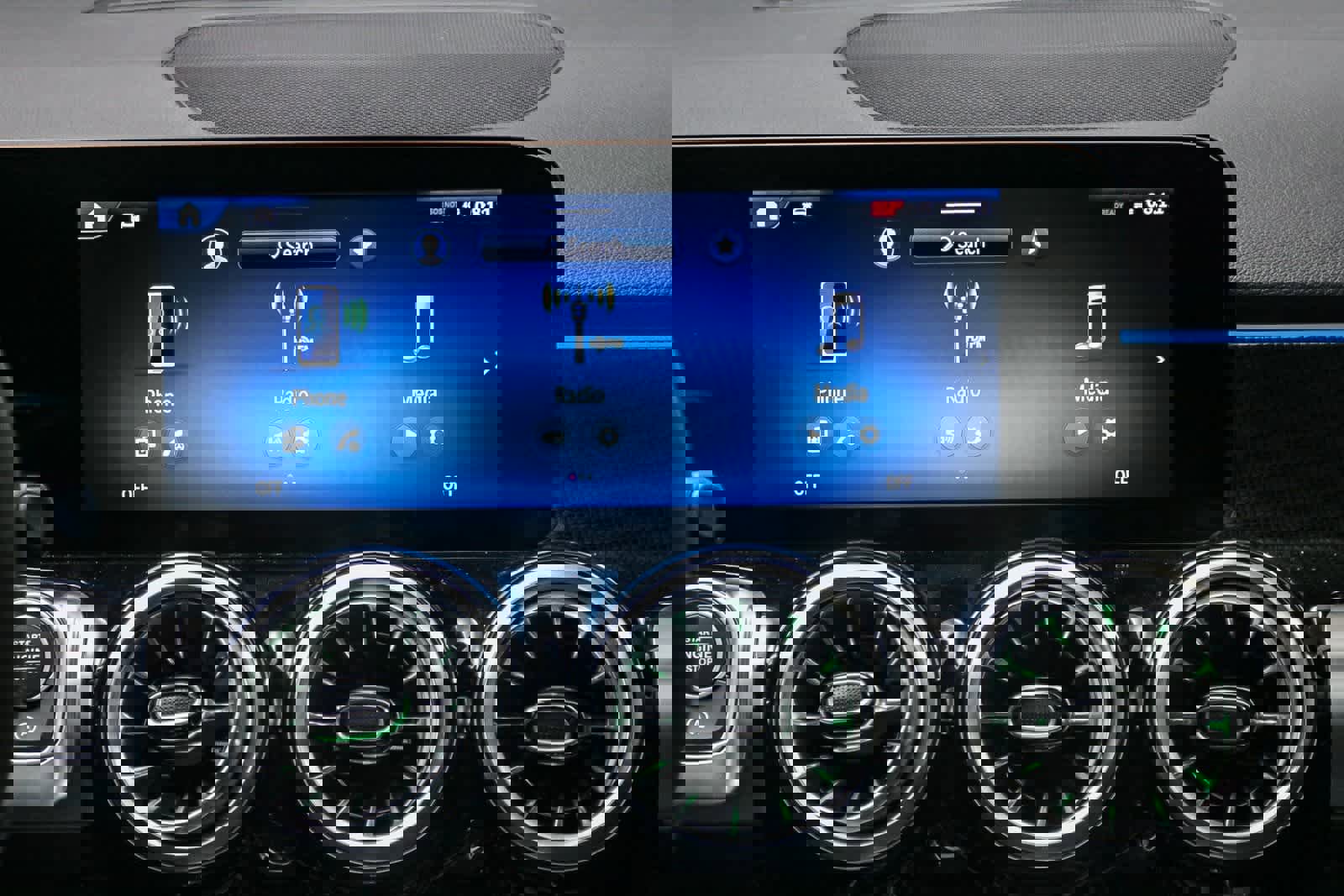 New 2025 Mercedes-Benz GLB 35 AMG 4MATIC image 15