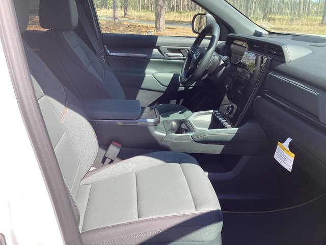 New 2026 GMC Terrain AT4 w/ Technology Package II image 18