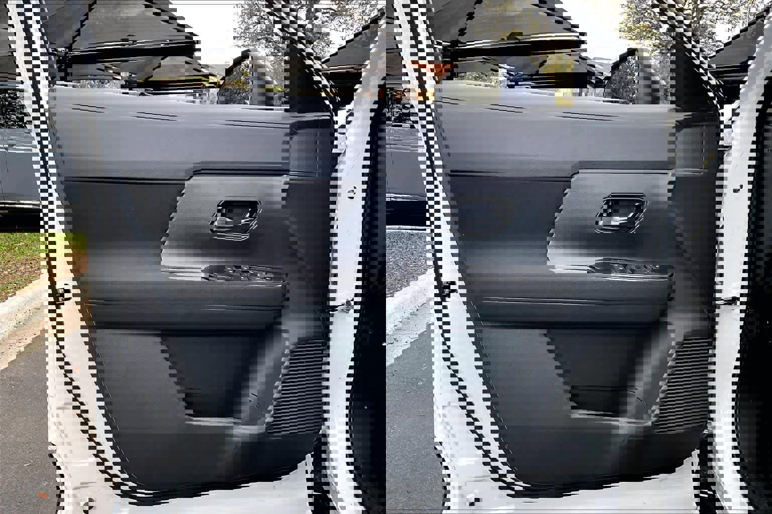 New 2026 Nissan Kicks S image 10