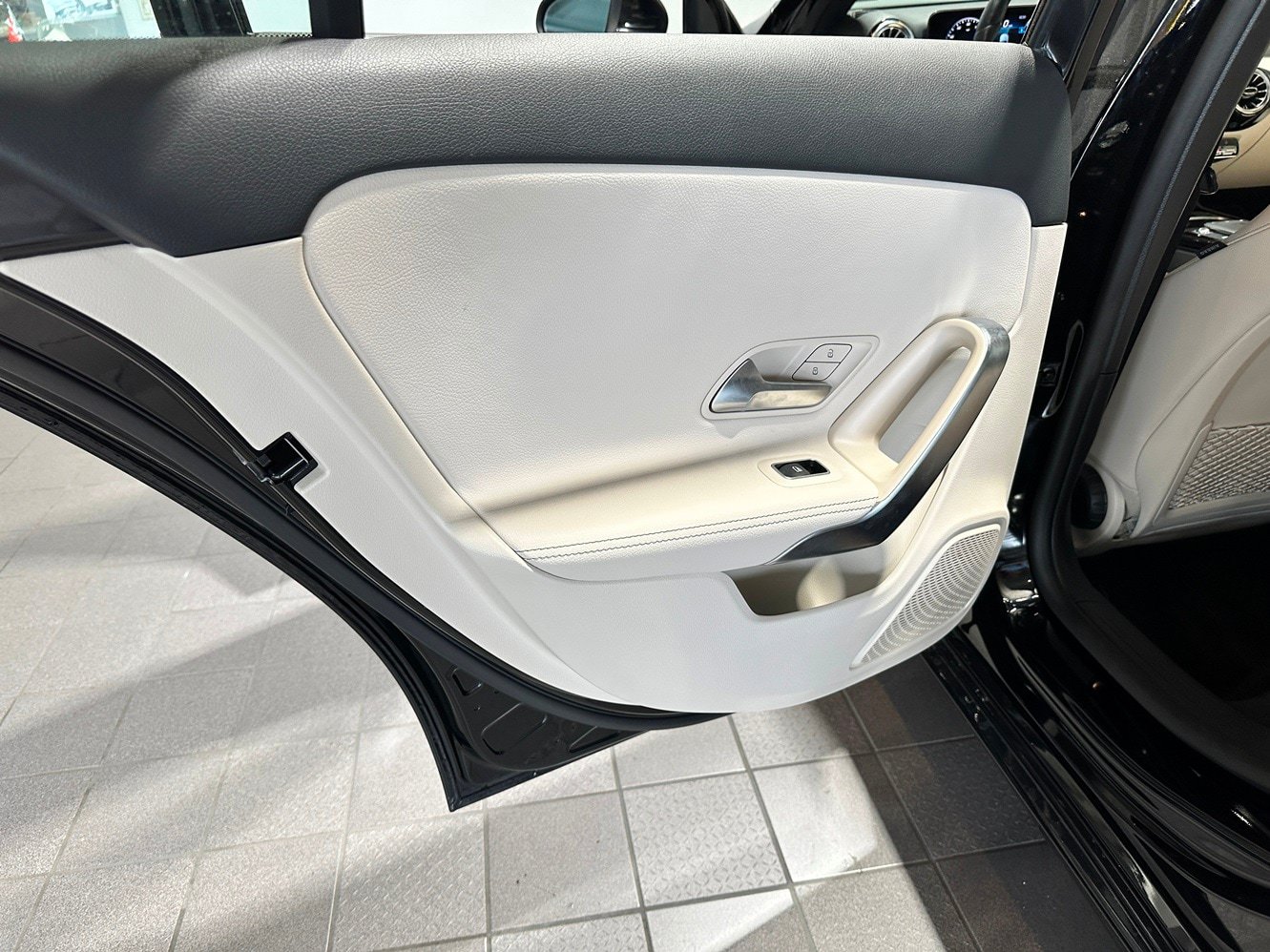 Certified 2022 Mercedes-Benz A 220 4MATIC image 30