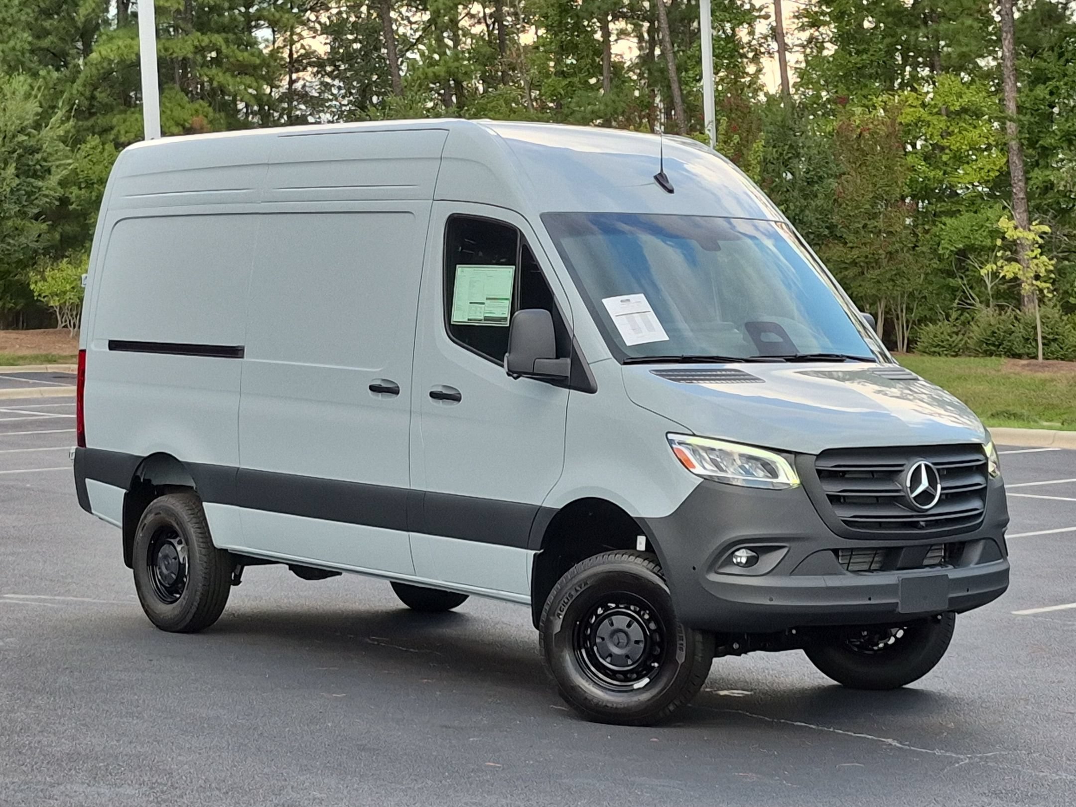 New 2026 Mercedes-Benz Sprinter 2500 image 2