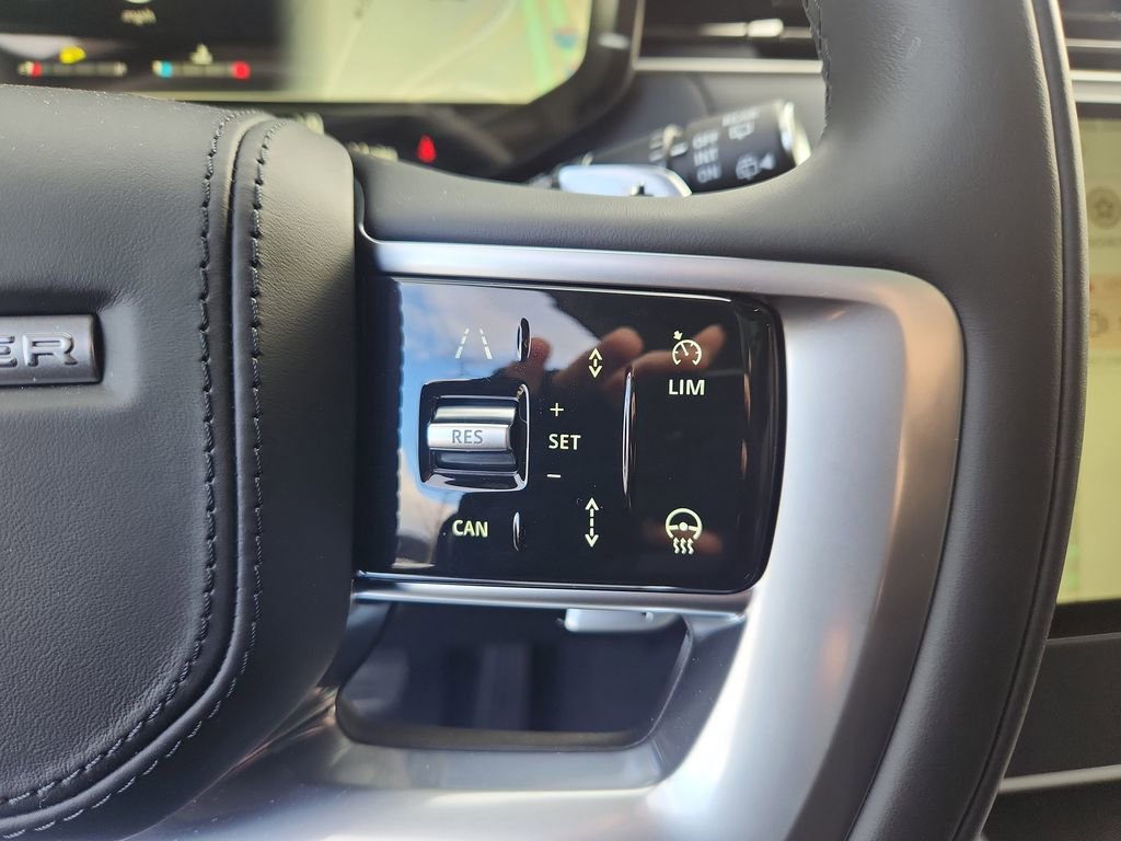 New 2026 Land Rover Range Rover SE image 20