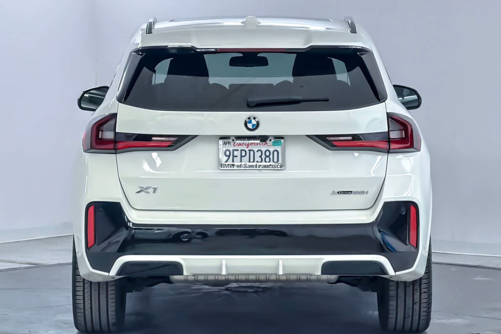 Used 2023 BMW X1 xDrive28i w/ Premium Package AWD/4WD image 7
