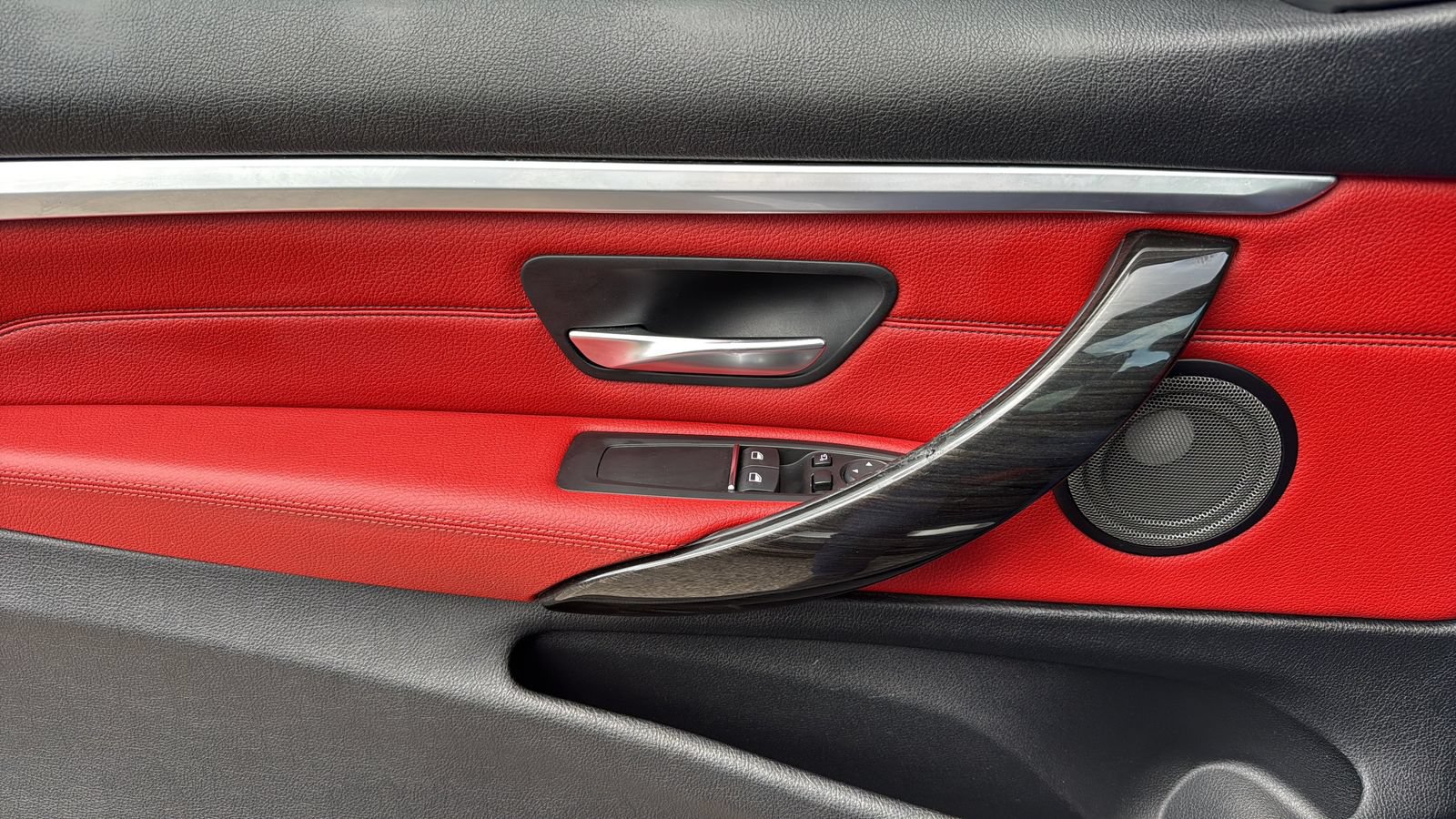 Used 2019 BMW 440i Coupe w/ M Sport Package RWD image 12