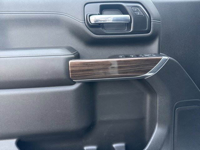 Used 2022 Chevrolet Silverado 2500 LT w/ Fleet Comfort Package image 10