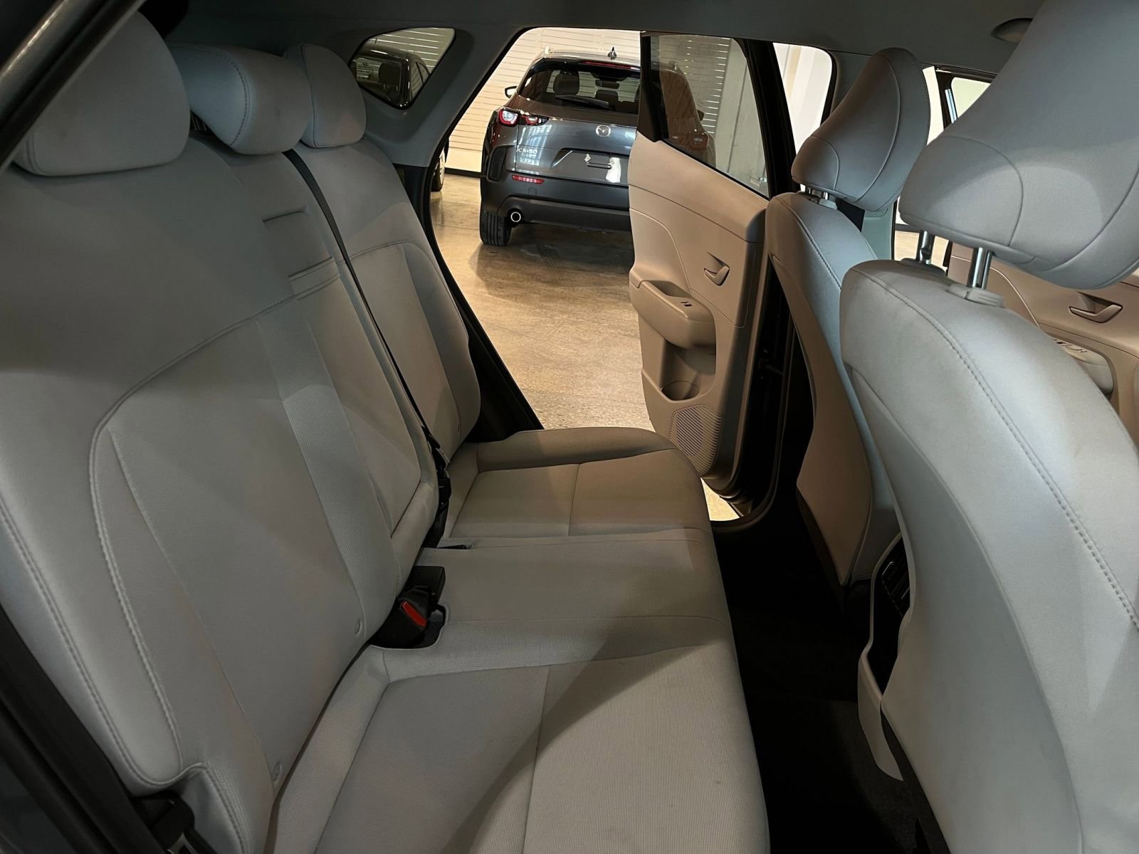 Used 2025 Hyundai Kona SEL FWD image 37