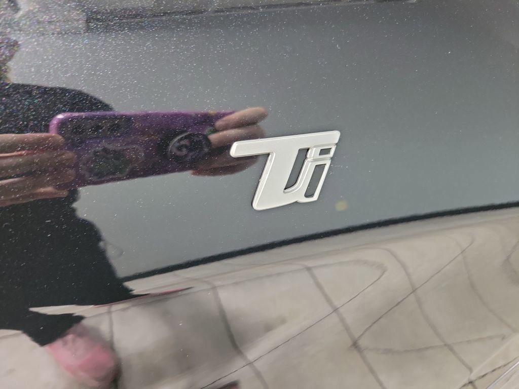 Used 2024 Alfa Romeo Stelvio Ti image 32