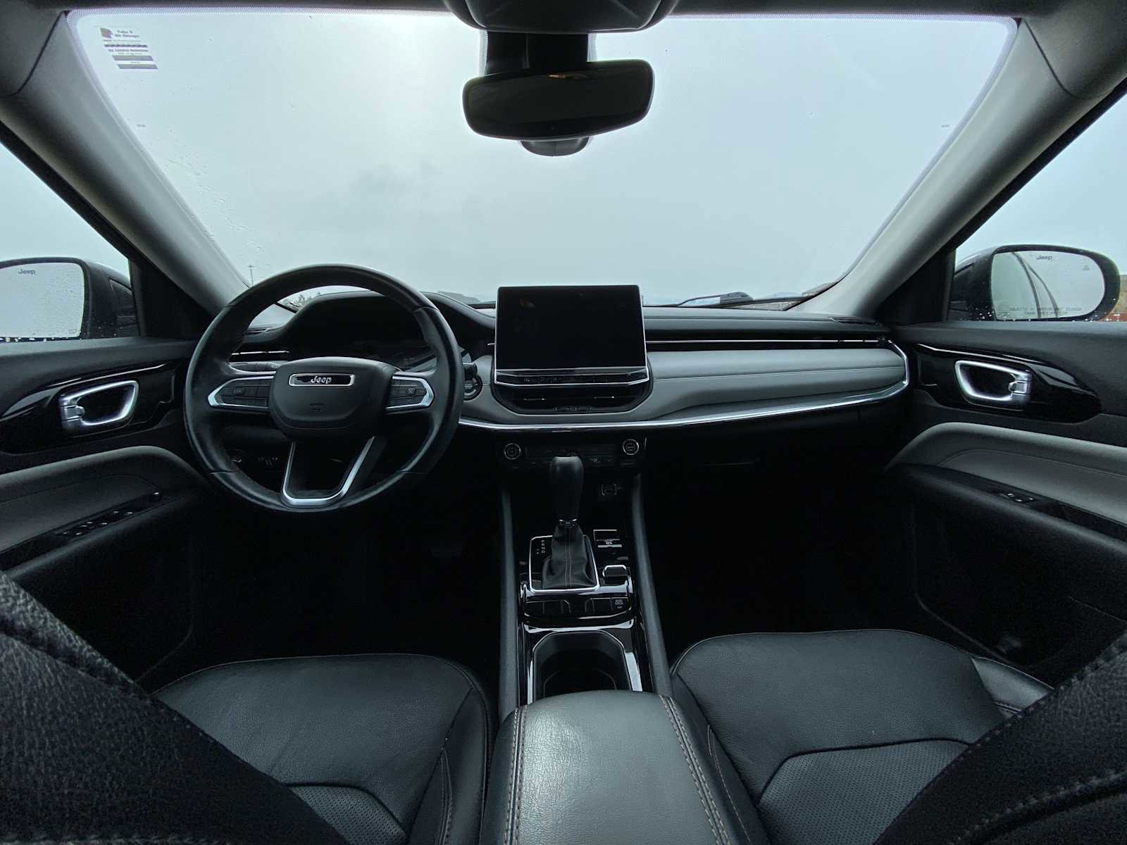 Used 2022 Jeep Compass Limited image 15