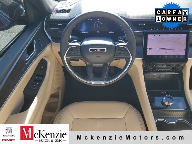 Used 2025 Jeep Grand Cherokee Limited RWD image 26