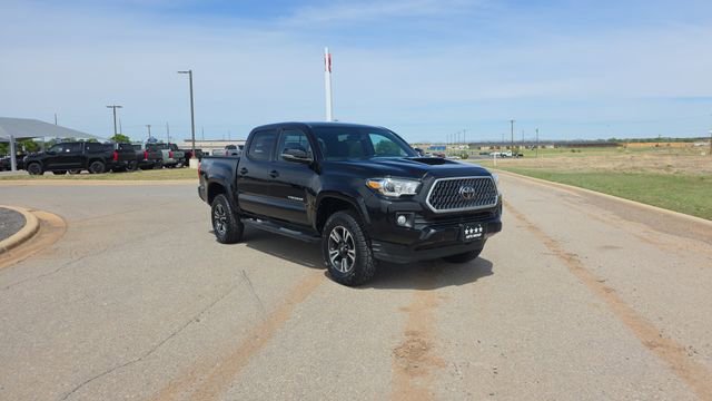 Used 2019 Toyota Tacoma TRD Sport image 4