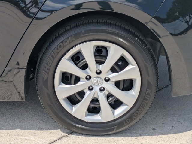 Used 2024 Toyota Corolla LE image 21