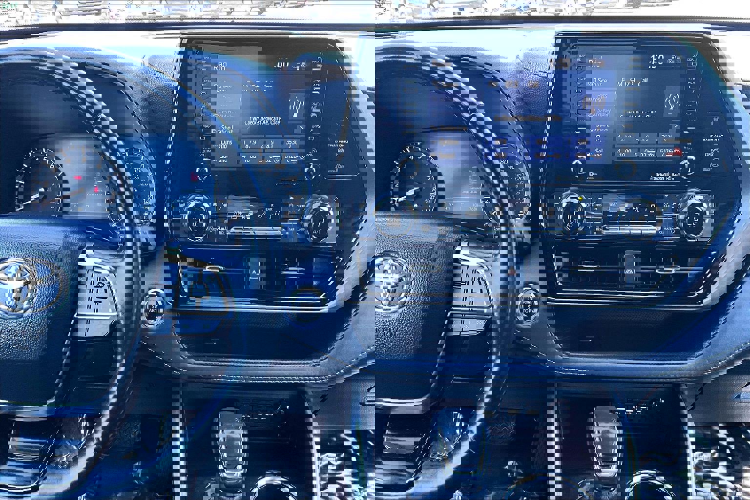 Used 2021 Toyota Highlander XLE image 6