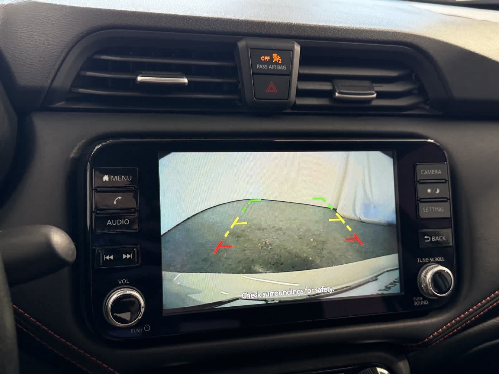 Used 2025 Nissan Versa SR FWD image 21