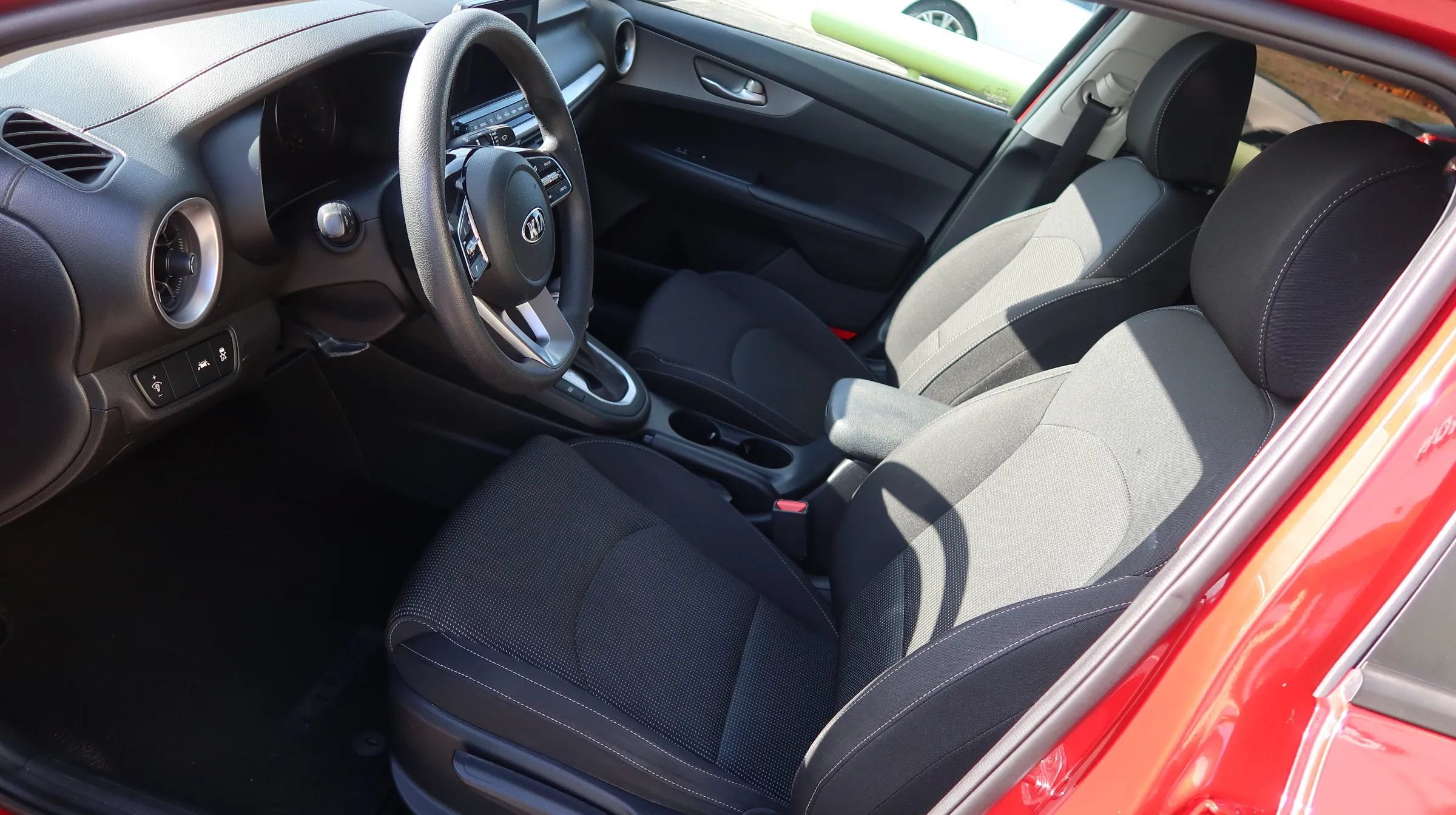 Used 2019 Kia Forte LXS FWD image 15