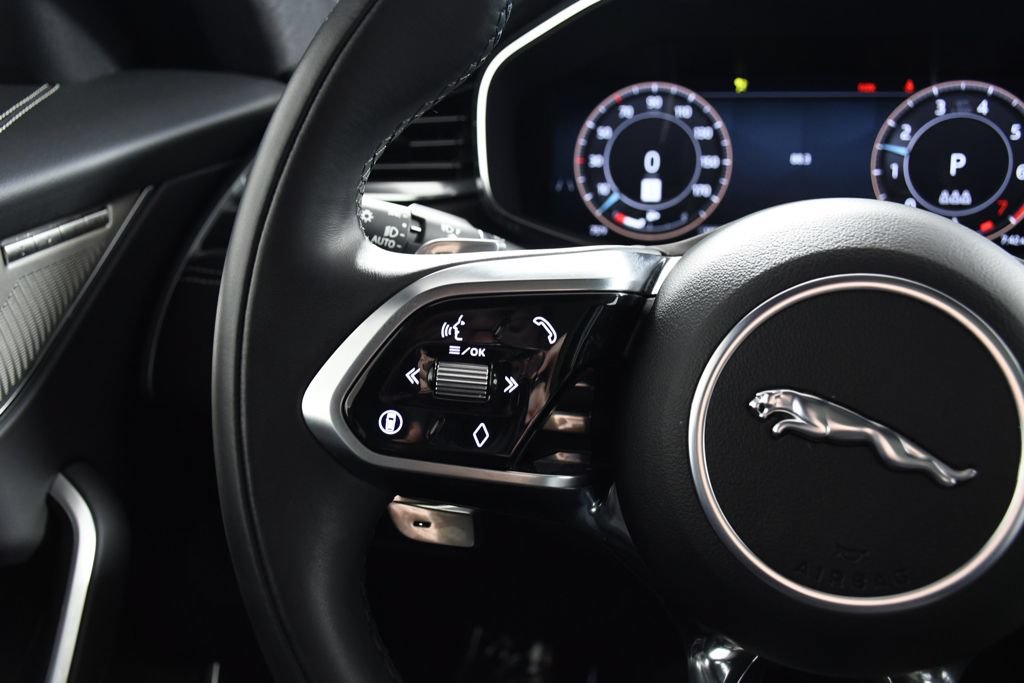 Used 2026 Jaguar F-PACE R-Dynamic S AWD/4WD image 29