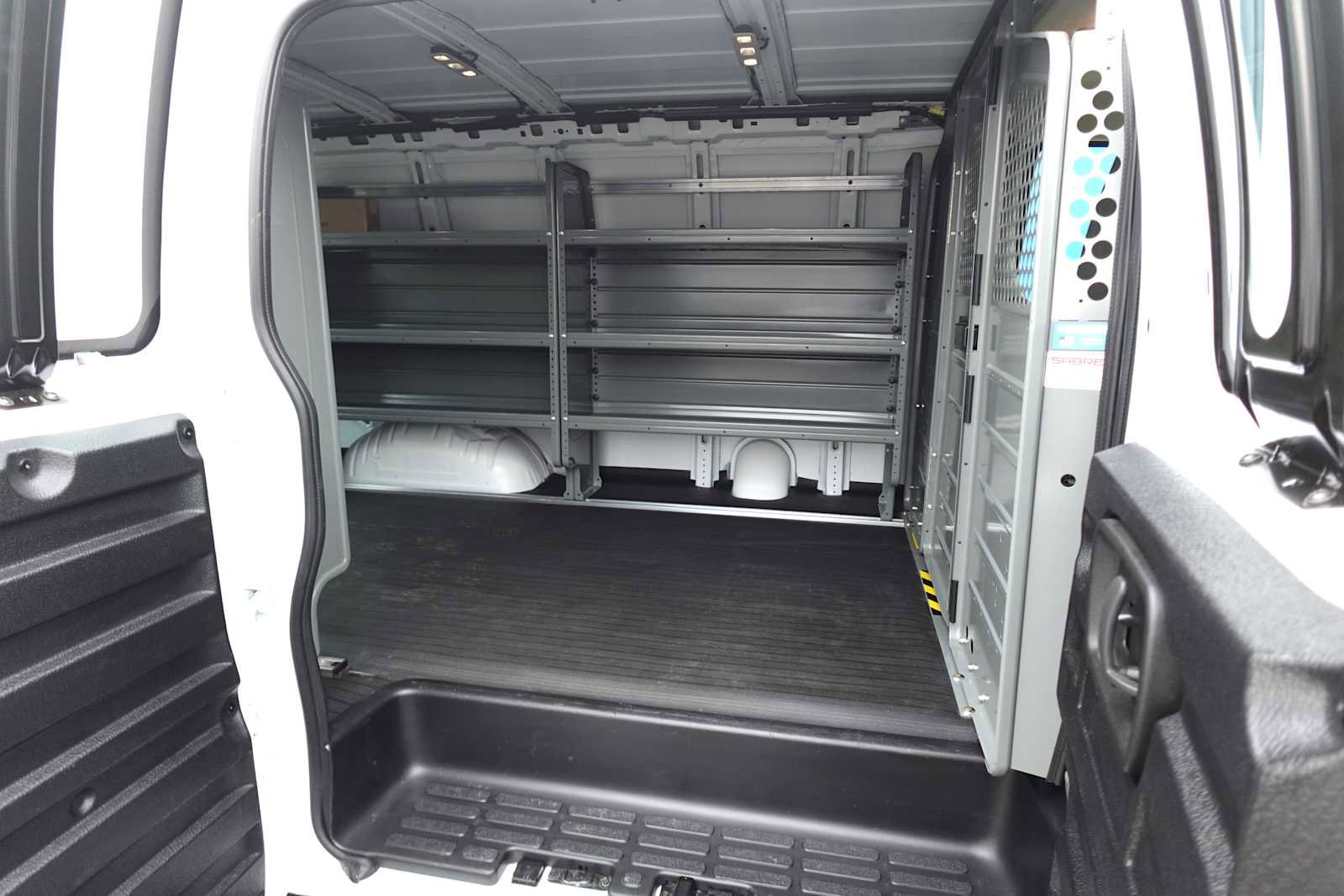 Used 2025 Chevrolet Express 3500 w/ Driver Convenience Package image 25