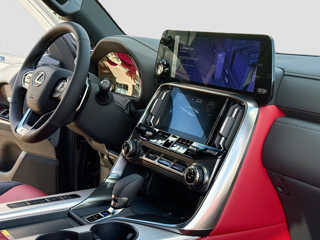 New 2025 Lexus LX 700h F Sport image 5