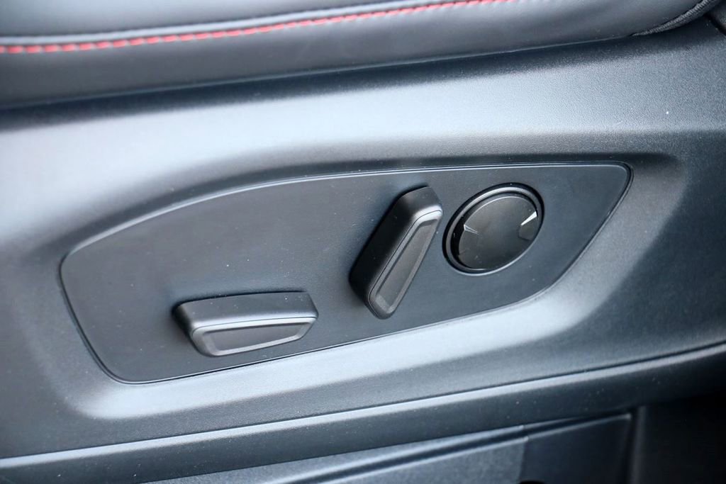 New 2026 Ford Explorer ST-Line w/ ST-Line Street Pack image 18