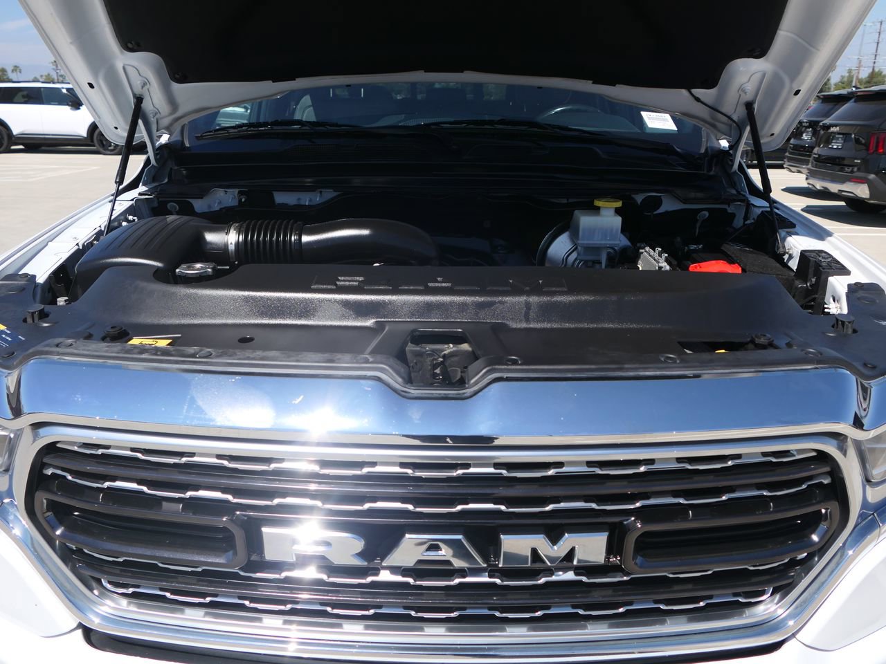 Used 2022 RAM 1500 Limited w/ Body Color Bumper Group image 29