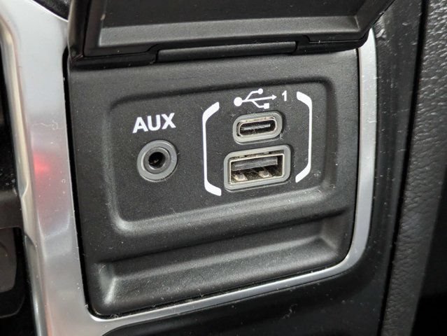 Used 2021 Jeep Wrangler Unlimited Rubicon AWD/4WD image 22