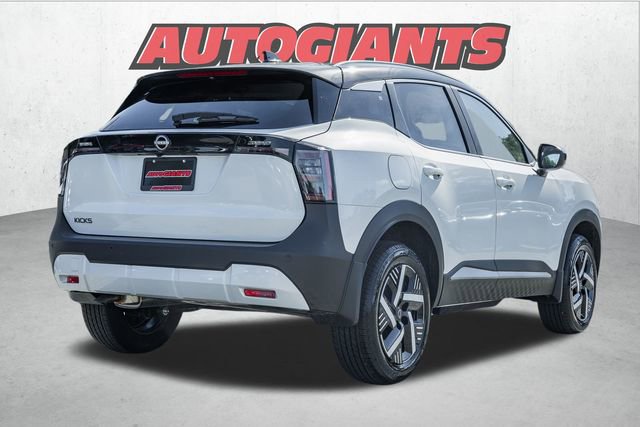 New 2026 Nissan Kicks SV image 4