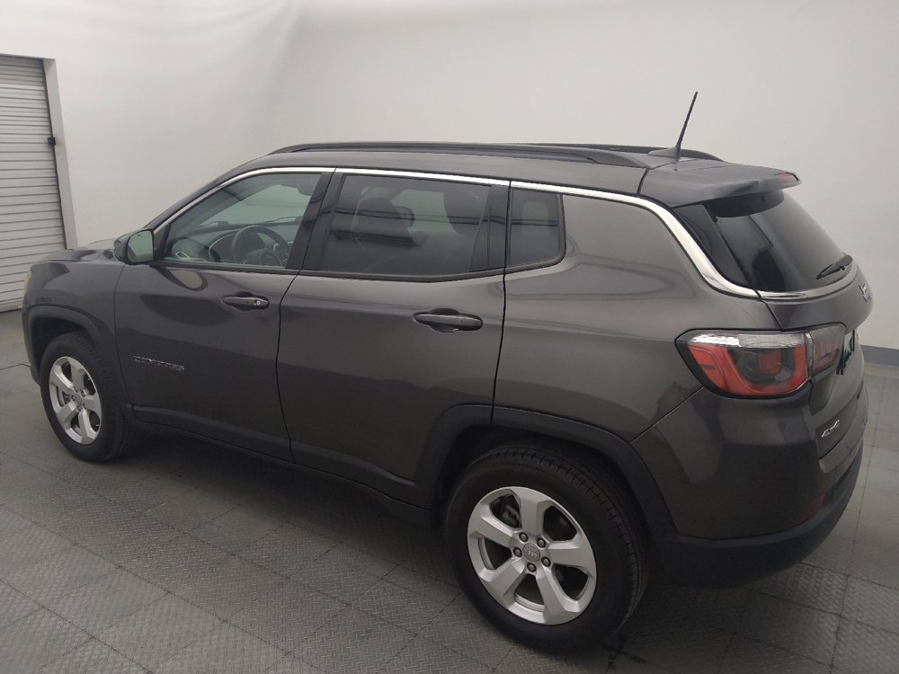 Used 2020 Jeep Compass Latitude w/ Popular Equipment Group AWD/4WD image 3