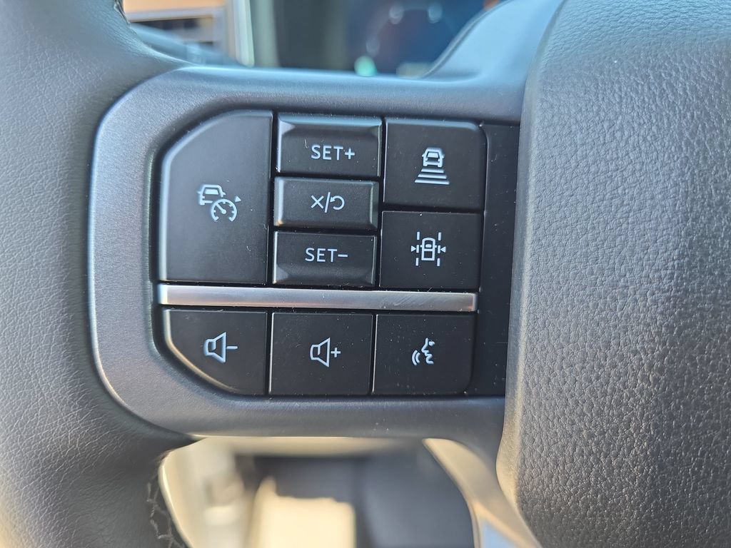 Used 2026 Ford F450 Lariat w/ Lariat Ultimate Package AWD/4WD image 17