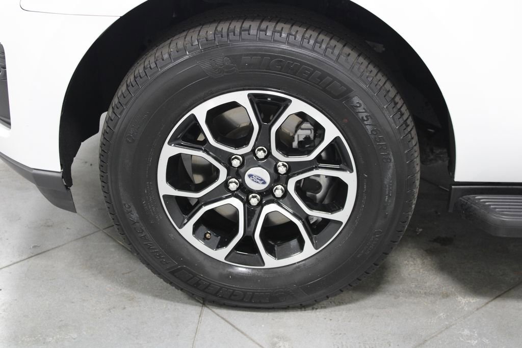 Used 2024 Ford Expedition Max XLT image 21