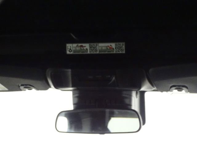 Used 2024 Jeep Wrangler Sahara image 27