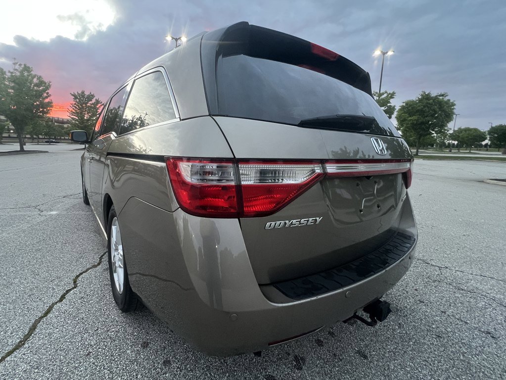 Used 2012 Honda Odyssey Touring image 3