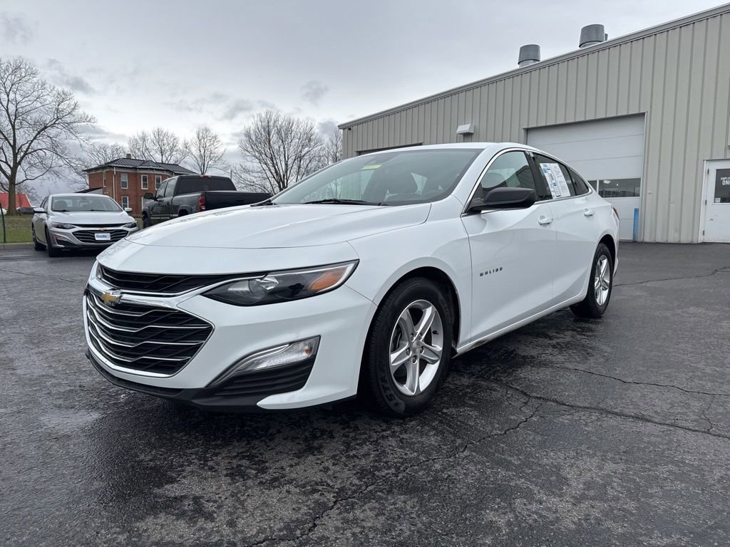 Used 2023 Chevrolet Malibu LS image 3