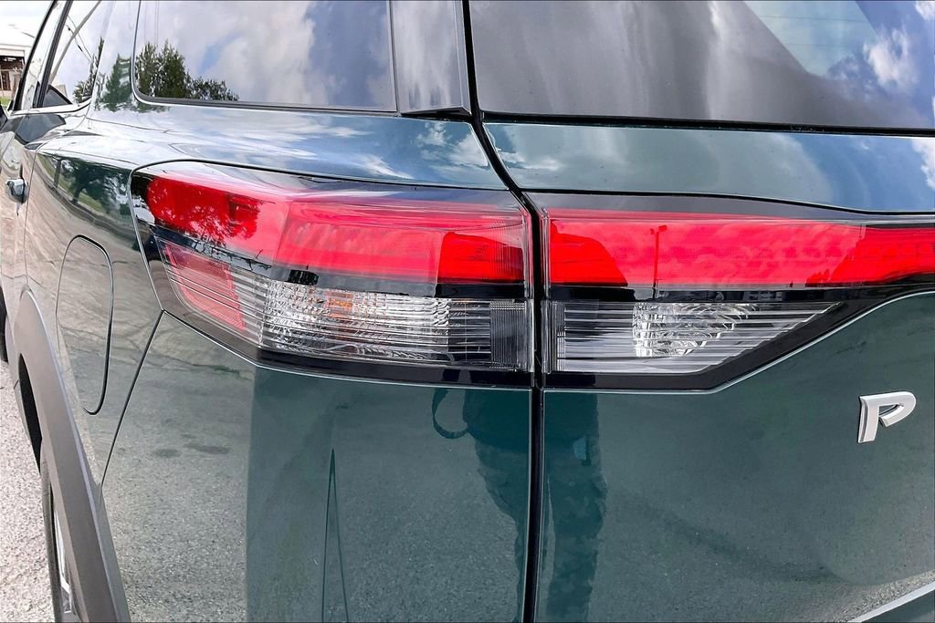 Used 2024 Nissan Pathfinder SL w/ SL Premium Package image 20