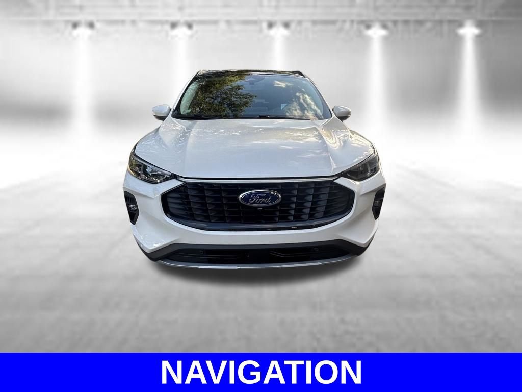 Certified 2024 Ford Escape SE w/ PHEV Premium Package FWD image 10