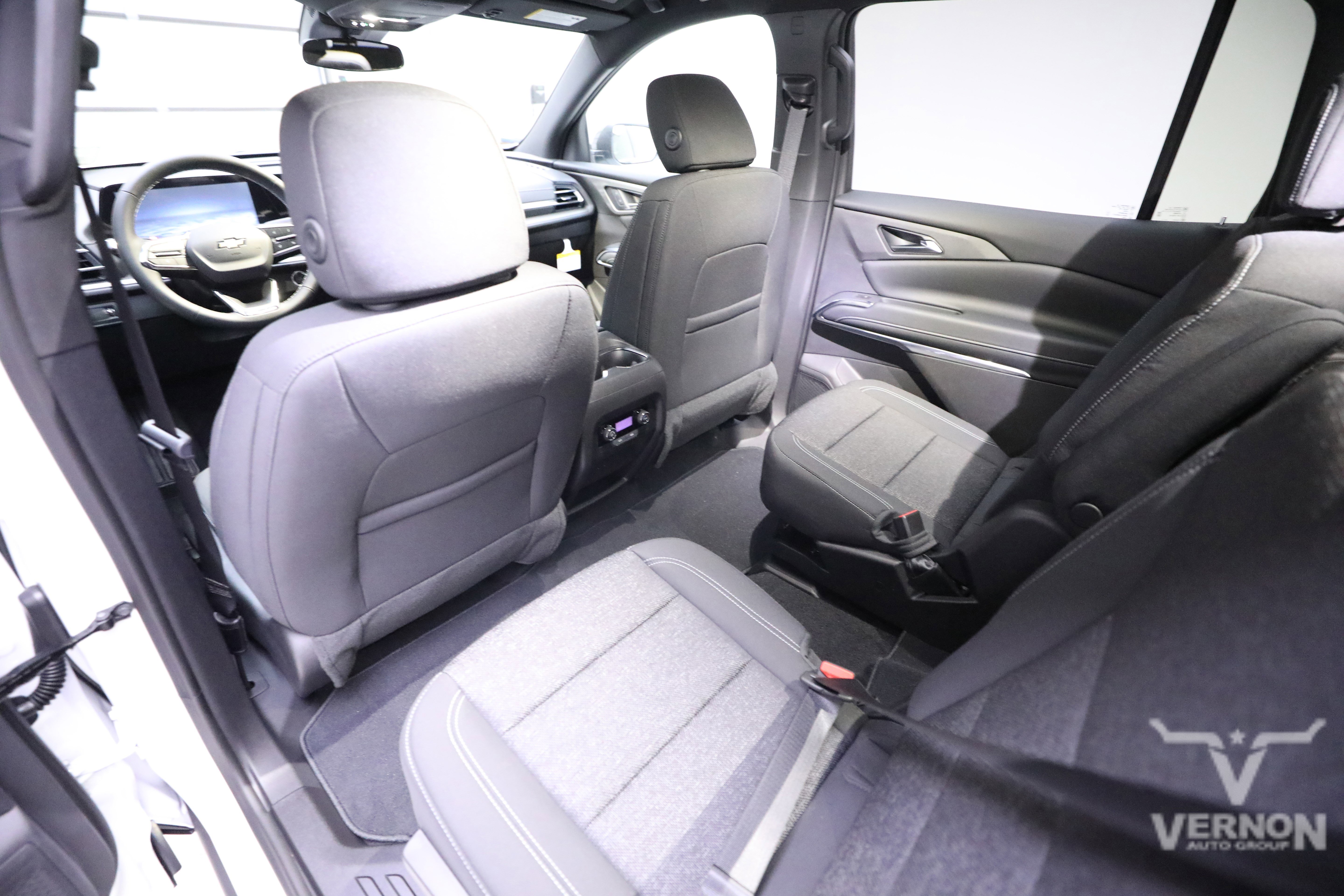 New 2026 Chevrolet Traverse LT image 9