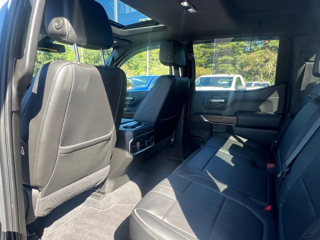 Used 2022 Chevrolet Silverado 1500 High Country w/ Safety Package II image 15