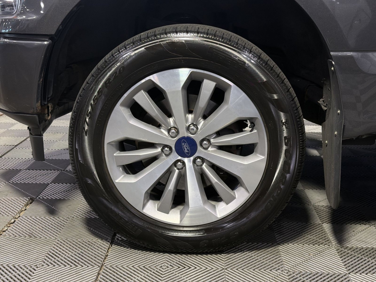 Used 2018 Ford F150 XL w/ Equipment Group 101A Mid AWD/4WD image 16