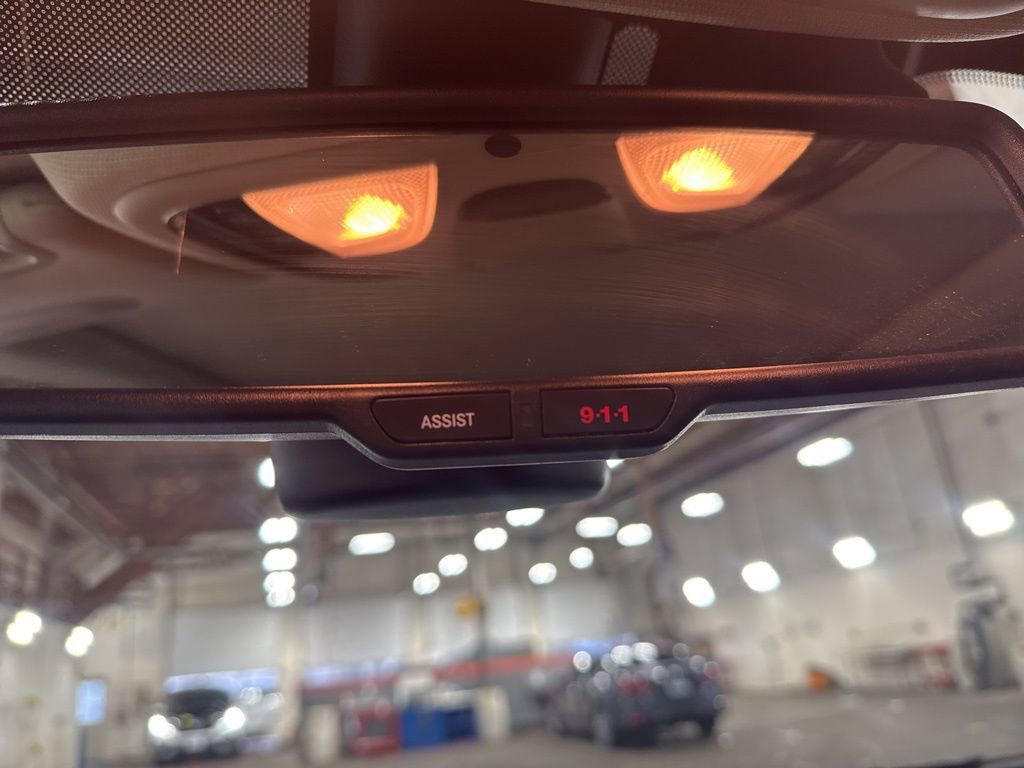 Used 2018 Jeep Cherokee Trailhawk w/ Comfort/Convenience Group image 18