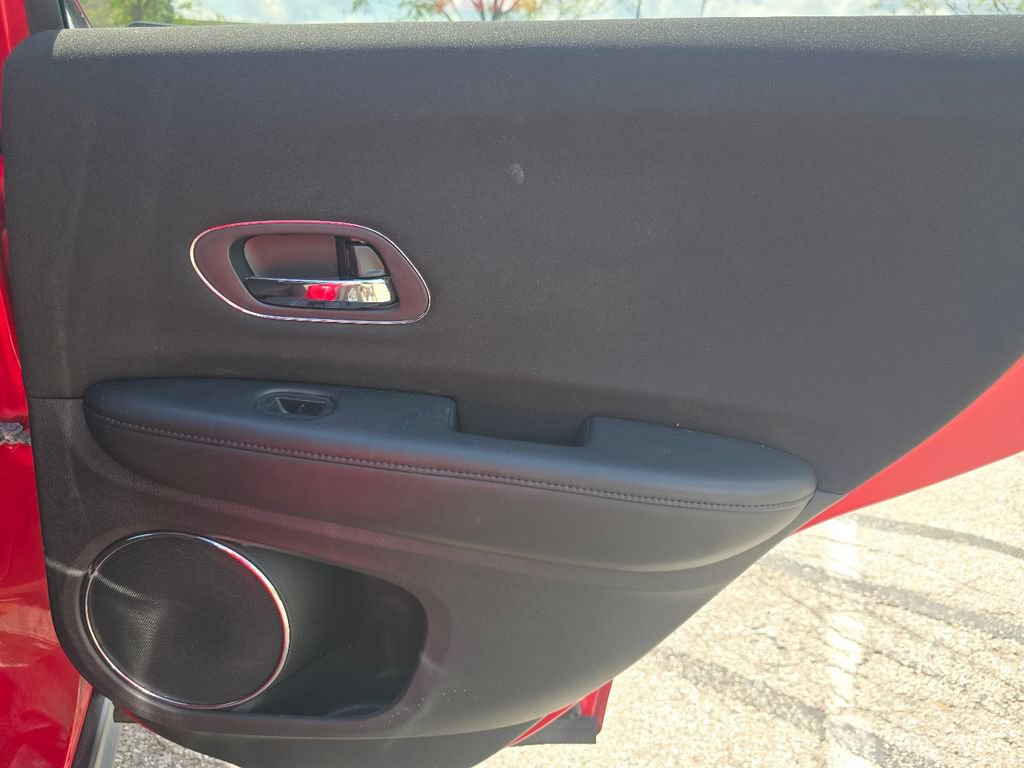 Used 2017 Honda HR-V EX image 19